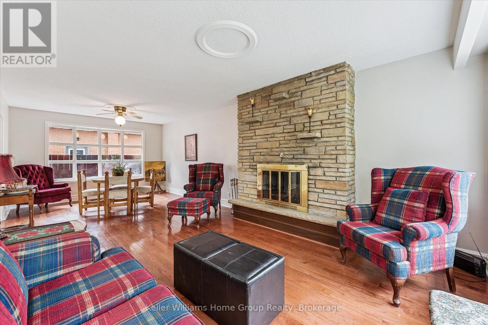 16 Eleanor Court, Guelph, Ontario  N1E 1S8 - Photo 7 - X12275724