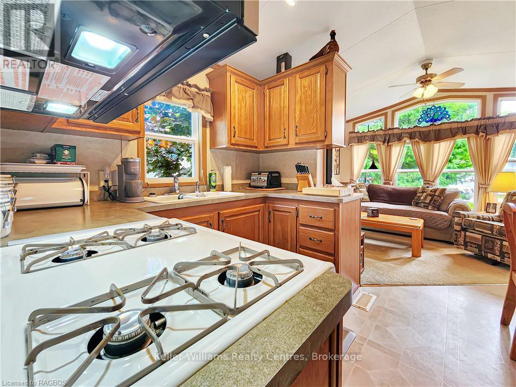 M44 - 13 Southline Avenue, Huron-Kinloss, Ontario  N0G 2B0 - Photo 22 - X12275865