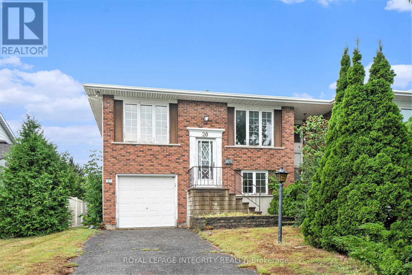 Property at 20 BENTWORTH CRESCENT image 1
