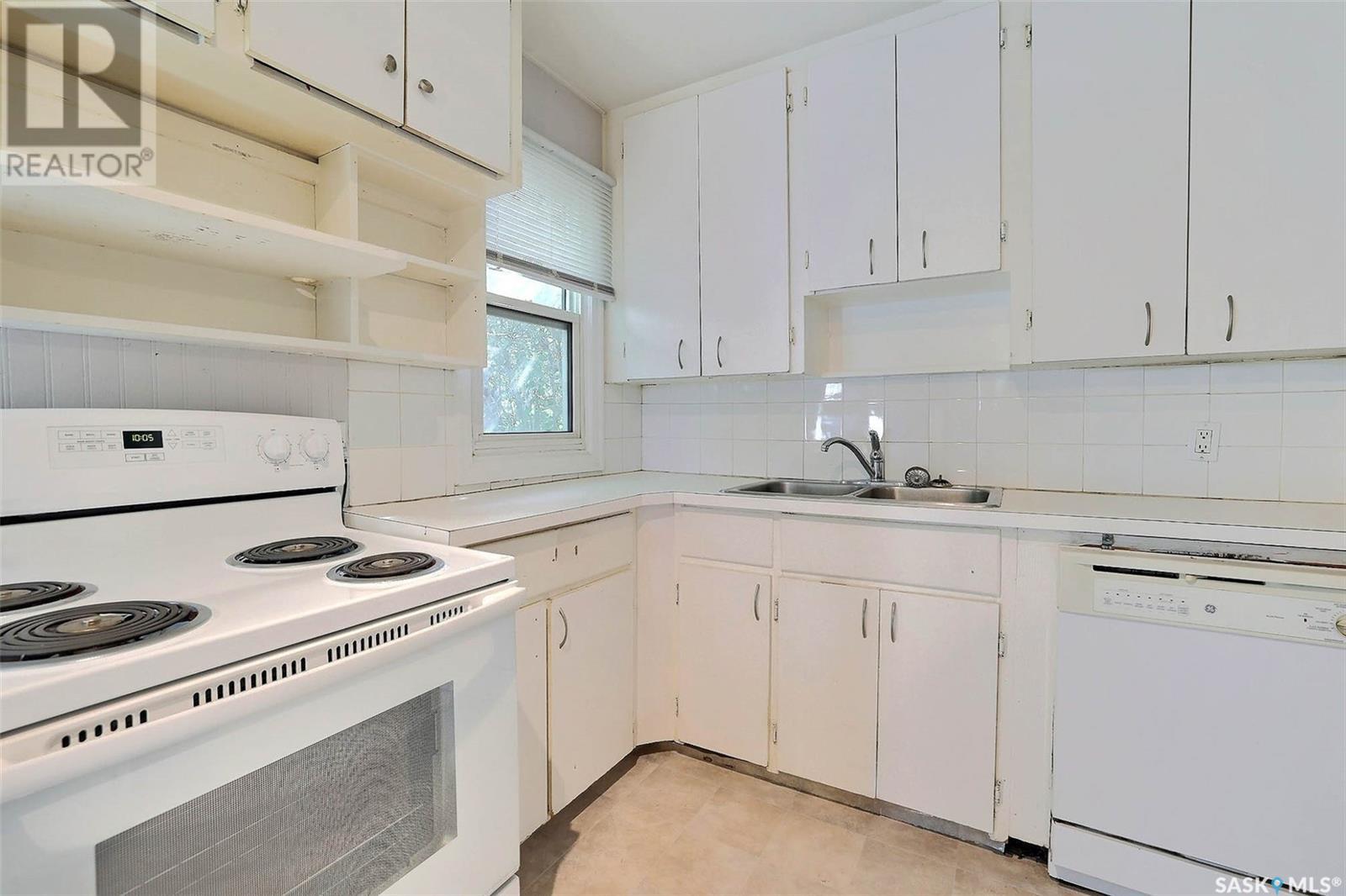 1726 York Street, Regina, Saskatchewan  S4T 4P9 - Photo 5 - SK012125