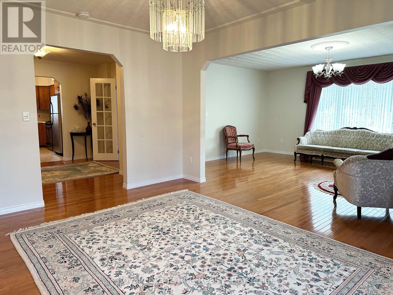 218 4th Street Crescent, Hanover, Ontario  N4N 3S2 - Photo 19 - X12085716
