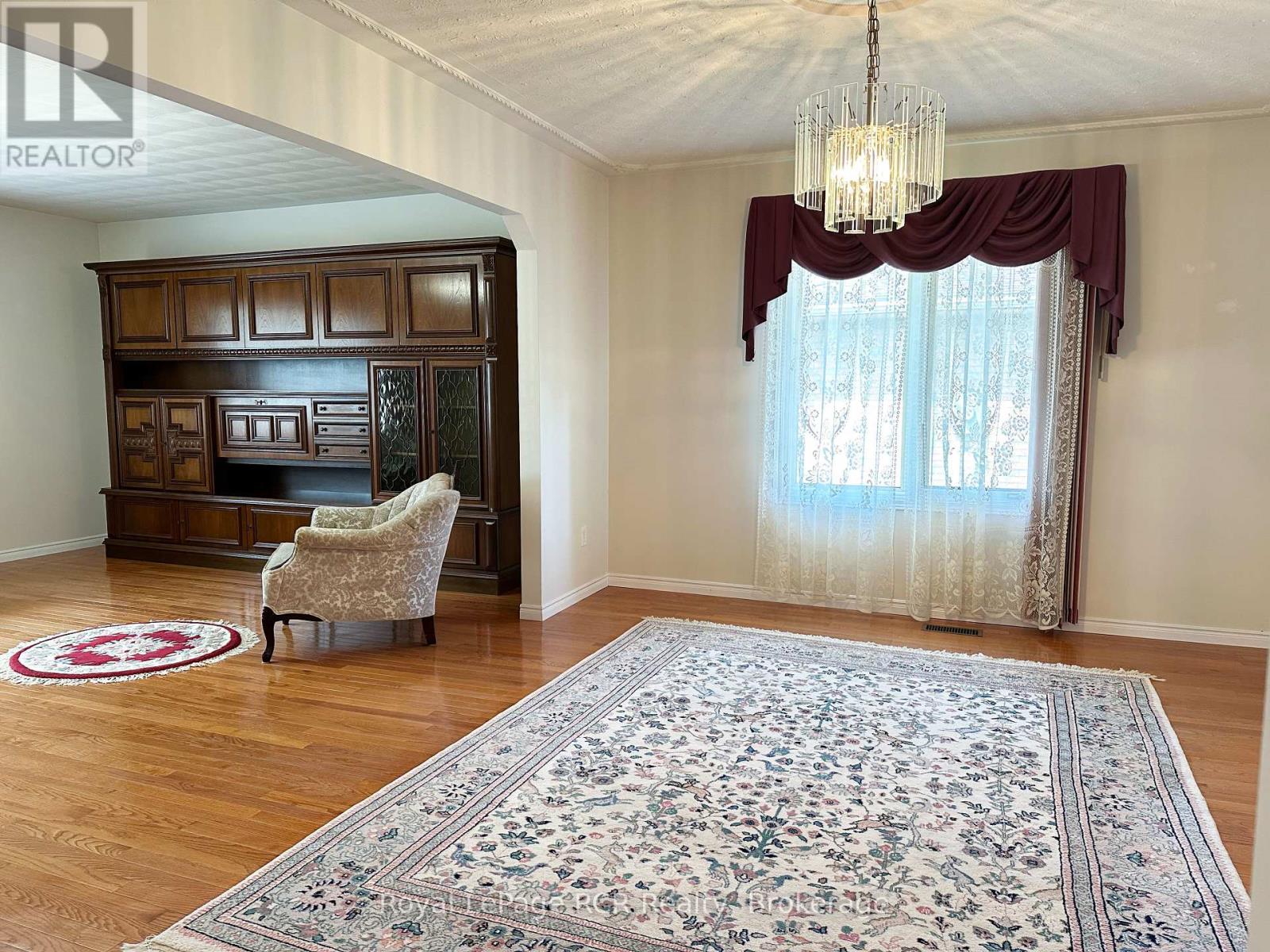 218 4th Street Crescent, Hanover, Ontario  N4N 3S2 - Photo 18 - X12085716
