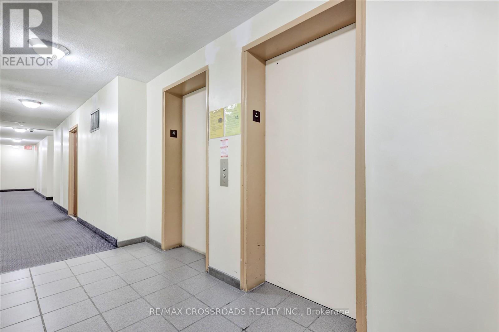 Property at 409 - 10 TAPSCOTT ROAD image 5