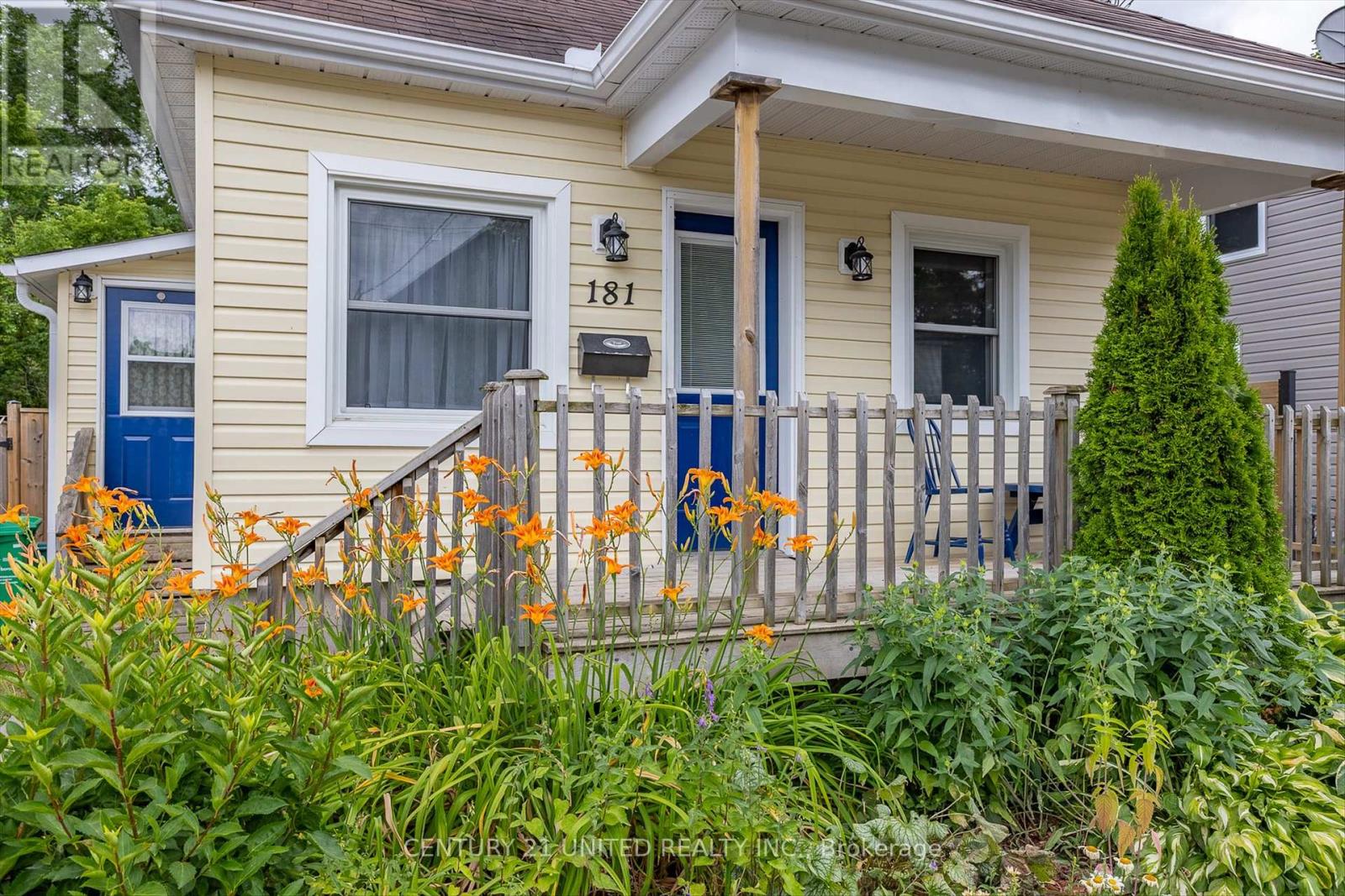 Property at 181 HAZLITT STREET image 3