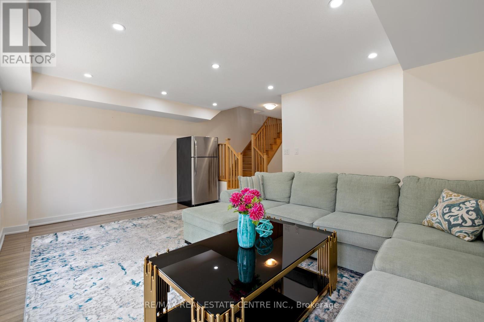53 Benoit Street, Vaughan, Ontario  L4H 4R3 - Photo 8 - N12275655