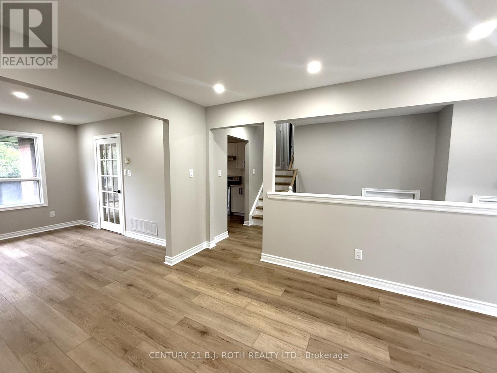 2155 Raynor Court, Innisfil (Alcona), Ontario  L0L 2M0 - Photo 7 - N12275838