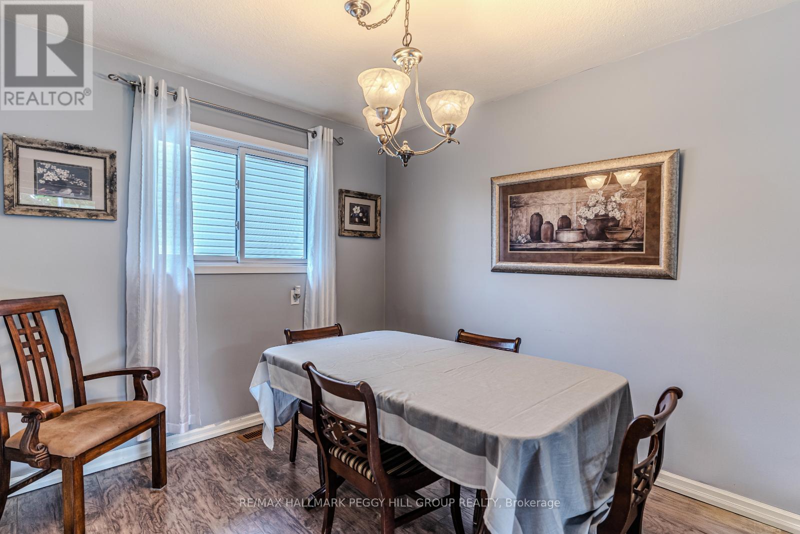 Property at 423 MARY STREET image 4