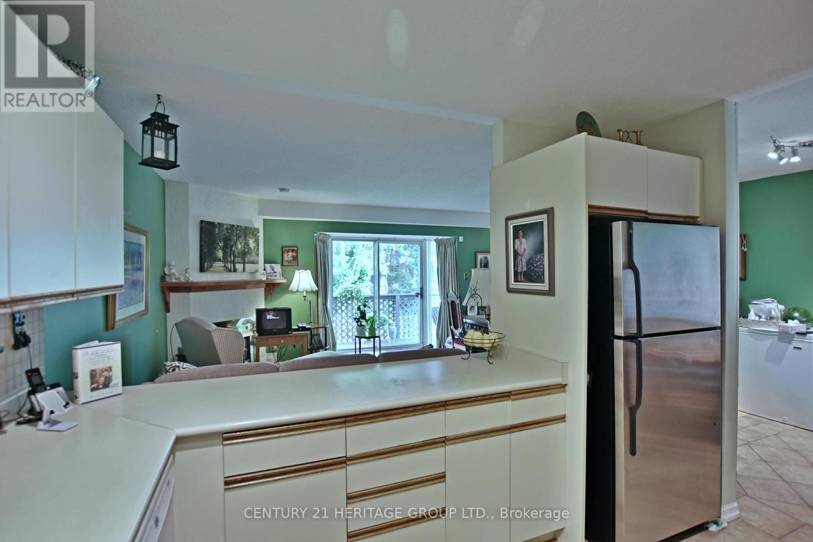 6 - 410 Thomas Street, Clearview, Ontario  L0M 1S0 - Photo 10 - S12275879