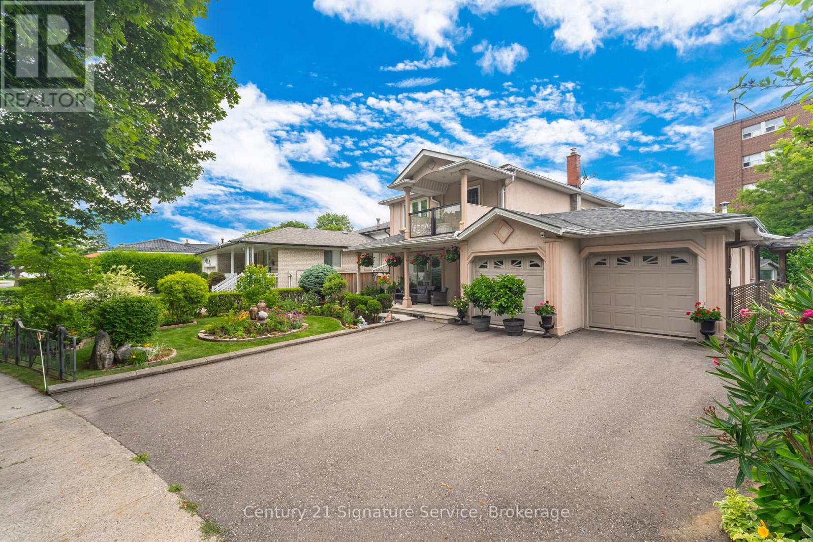 Property at 512 SELSEY DRIVE image 4