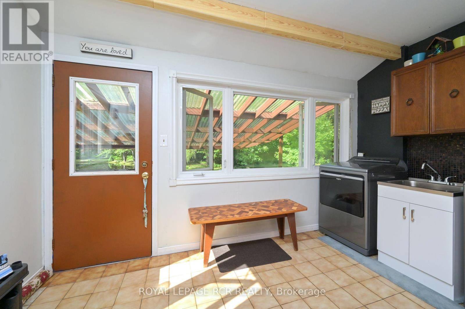 14007 Fifth Line, Halton Hills, Ontario  L0P 1H0 - Photo 18 - W12275712