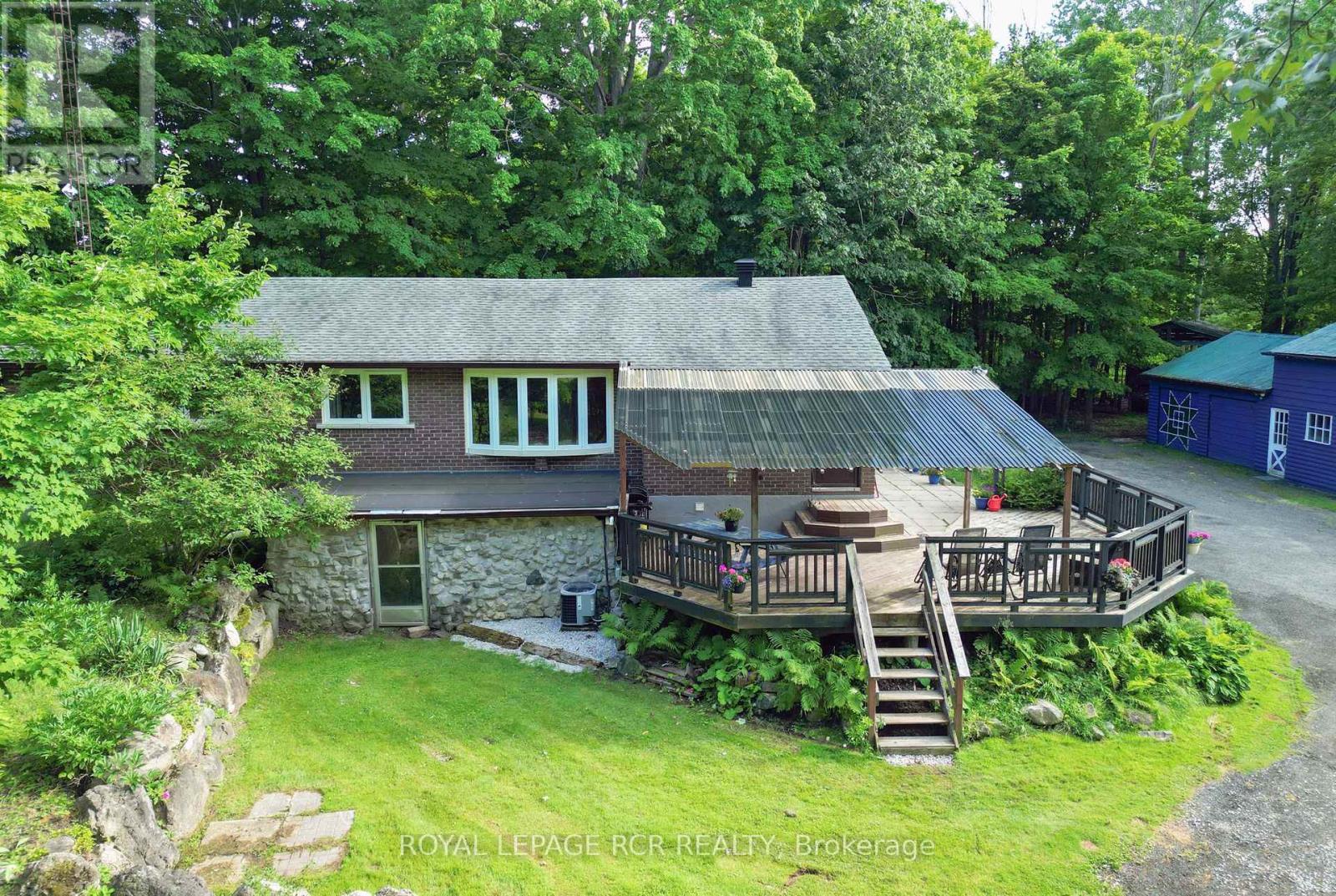 14007 Fifth Line, Halton Hills, Ontario  L0P 1H0 - Photo 19 - W12275712