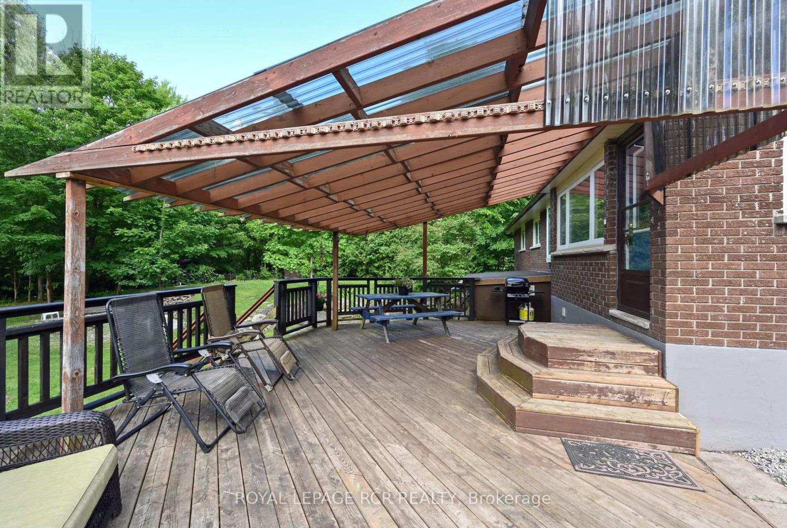 14007 Fifth Line, Halton Hills, Ontario  L0P 1H0 - Photo 21 - W12275712