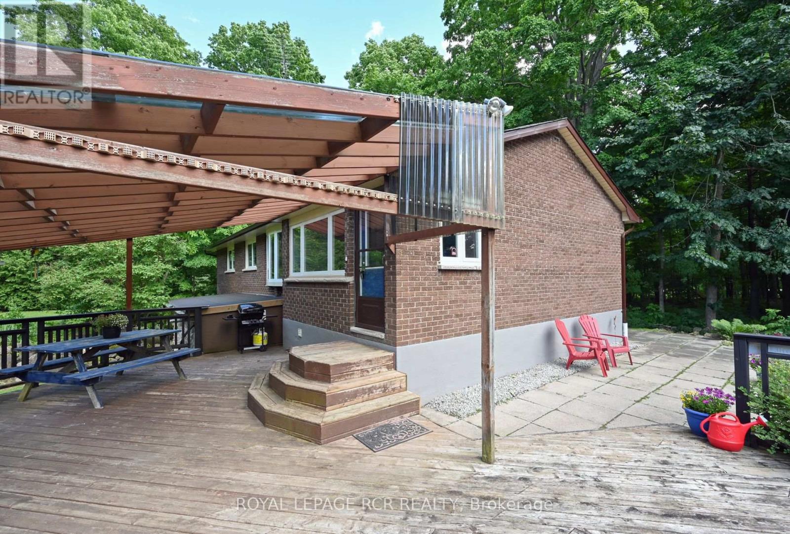 14007 Fifth Line, Halton Hills, Ontario  L0P 1H0 - Photo 22 - W12275712