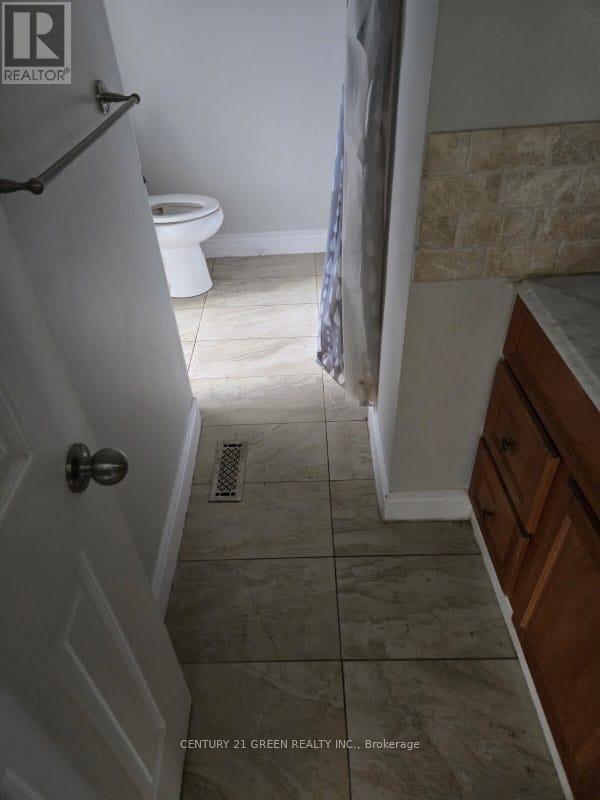 62 Histon Crescent, Brampton (Madoc), Ontario  L6V 3R1 - Photo 11 - W12275723