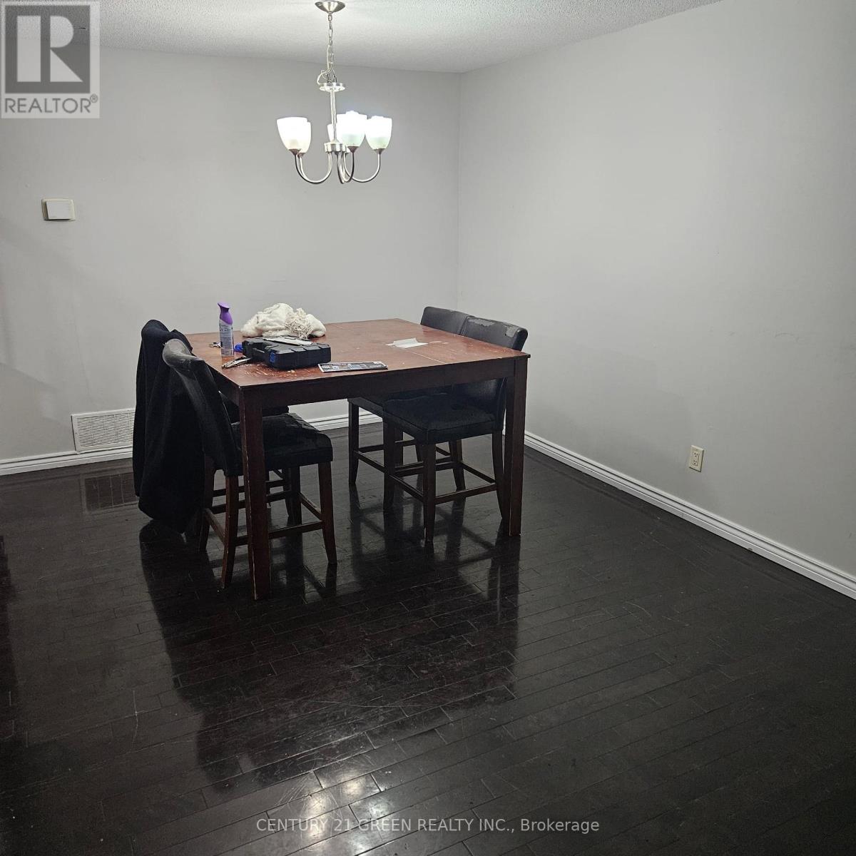 62 Histon Crescent, Brampton (Madoc), Ontario  L6V 3R1 - Photo 3 - W12275723