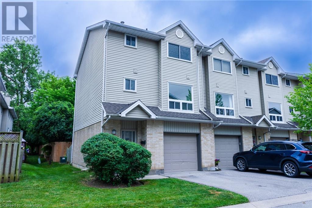 Photo 5 of 35 for 1990 Wavell Street Unit# 25