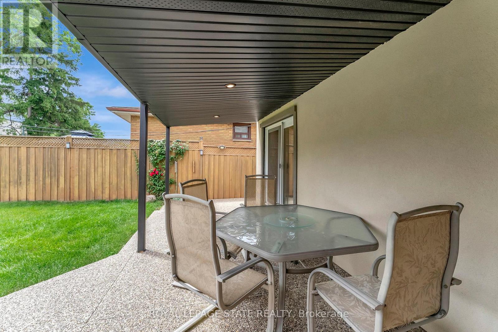 746 Roxborough Avenue, Hamilton (Mcquesten), Ontario  L8H 1S7 - Photo 36 - X12275718
