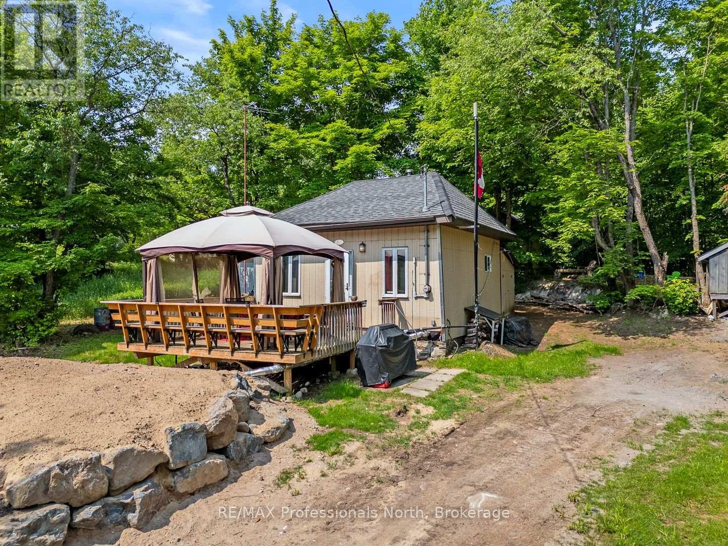 18 John Street, Mcmurrich/monteith, Ontario  P0A 1Y0 - Photo 3 - X12234977