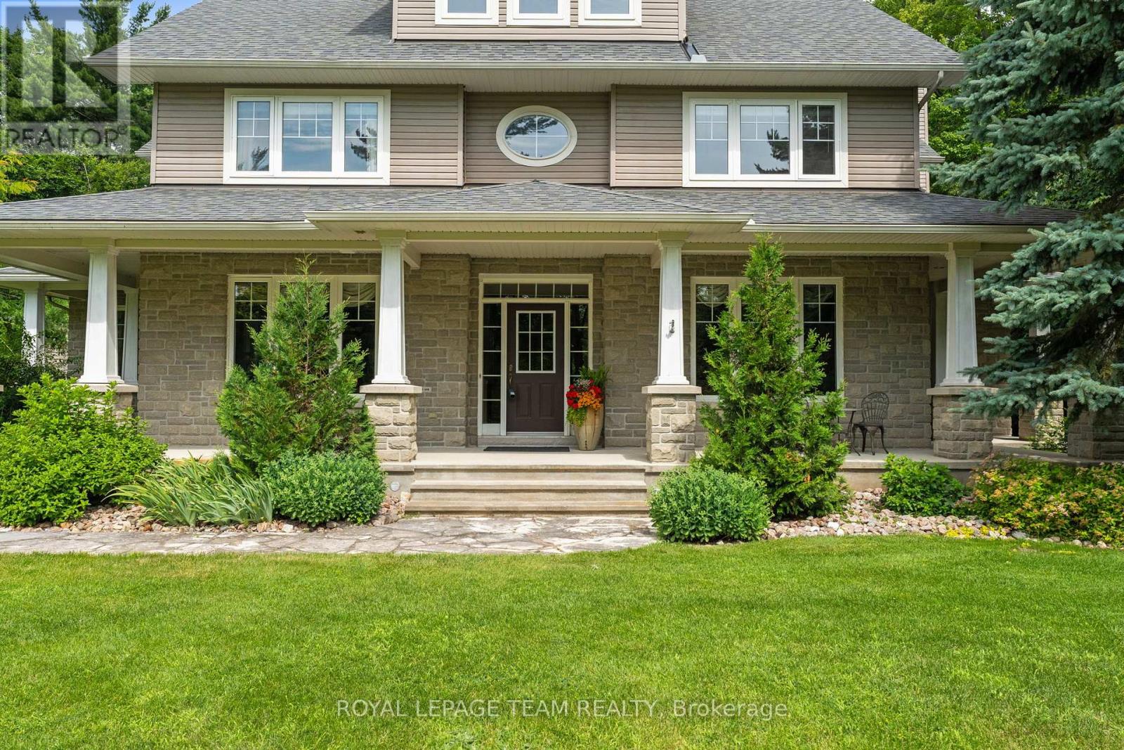 Property at 38 ROYCROFT WAY image 3