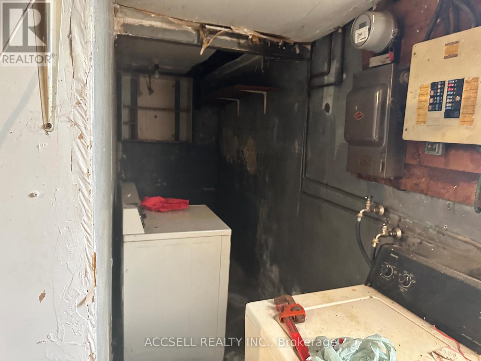 1122 Aldea Avenue, Ottawa, Ontario K1H 8C2 - Photo 14 - X12276110