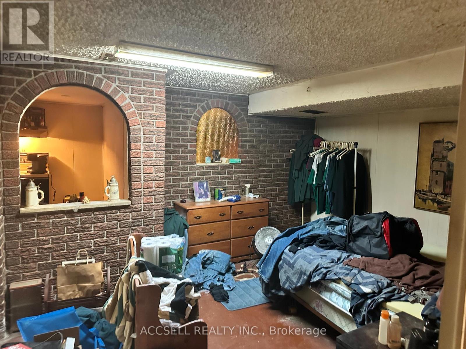 1122 Aldea Avenue, Ottawa, Ontario K1H 8C2 - Photo 20 - X12276110