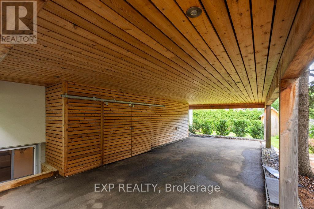Property at 179 MOUNTBATTEN AVENUE image 3