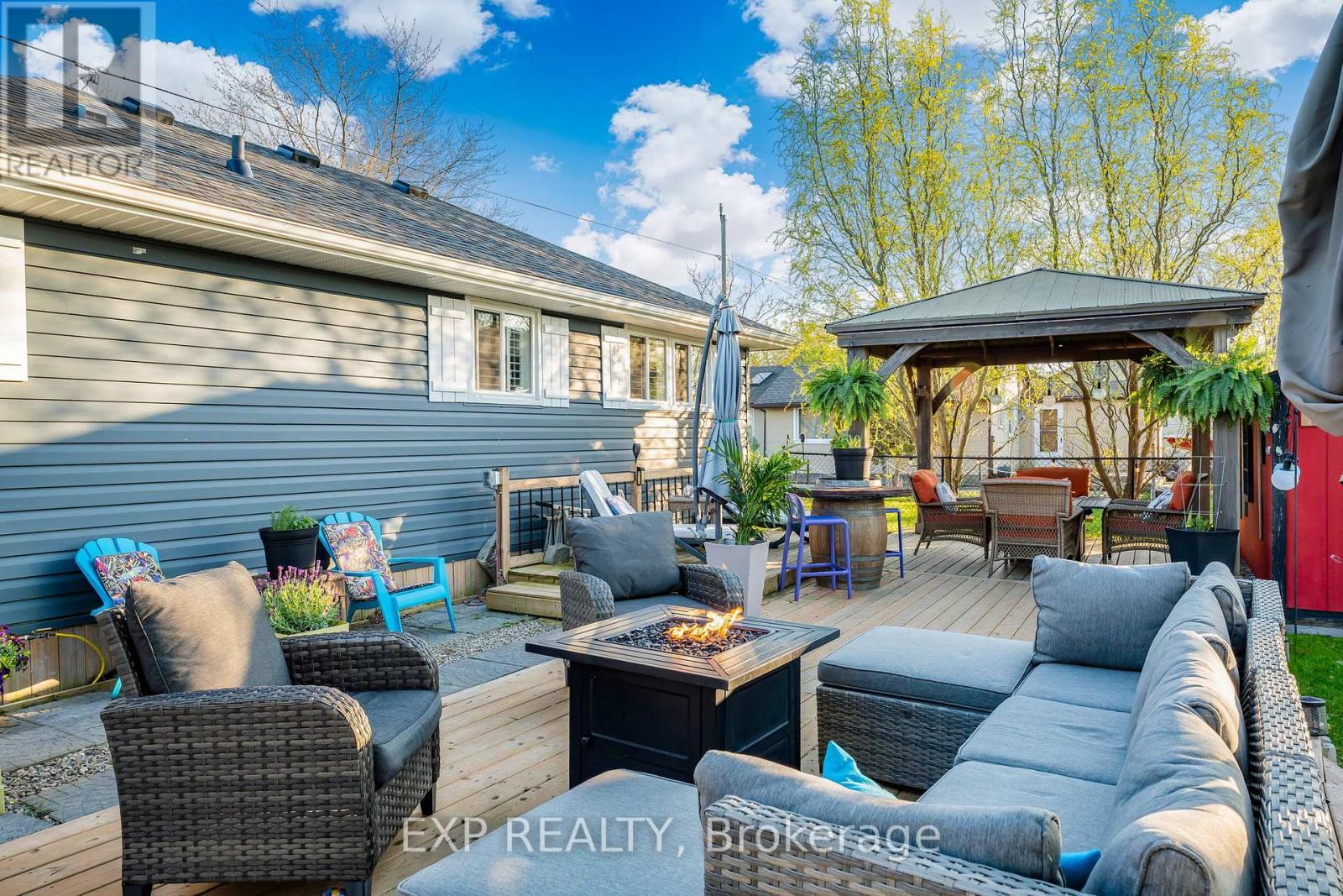 Property at 2011 LAKESHORE ROAD image 5