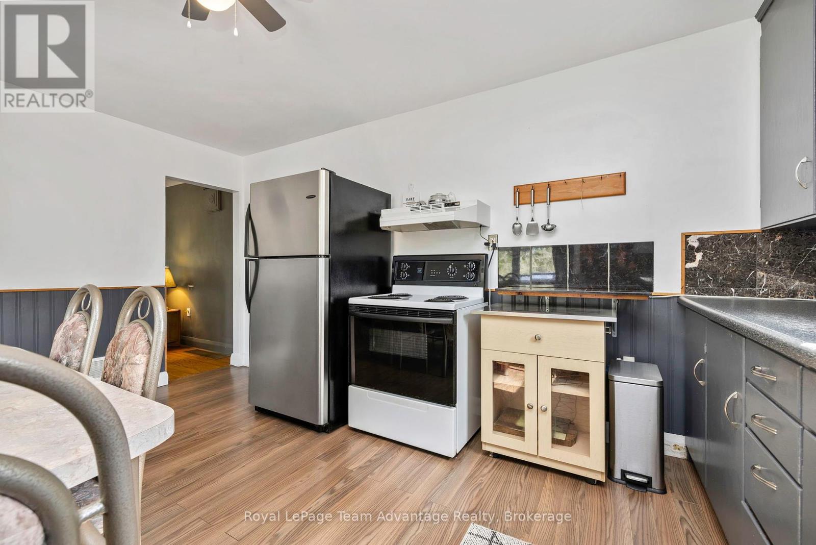 9 Woods Lane, Seguin, Ontario  P2A 2W8 - Photo 8 - X12276139