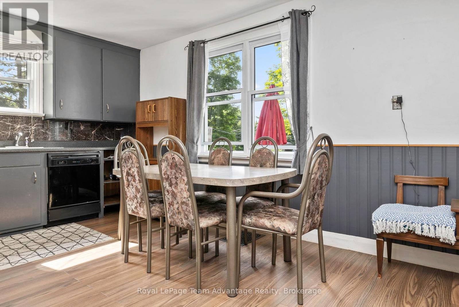 9 Woods Lane, Seguin, Ontario  P2A 2W8 - Photo 9 - X12276139