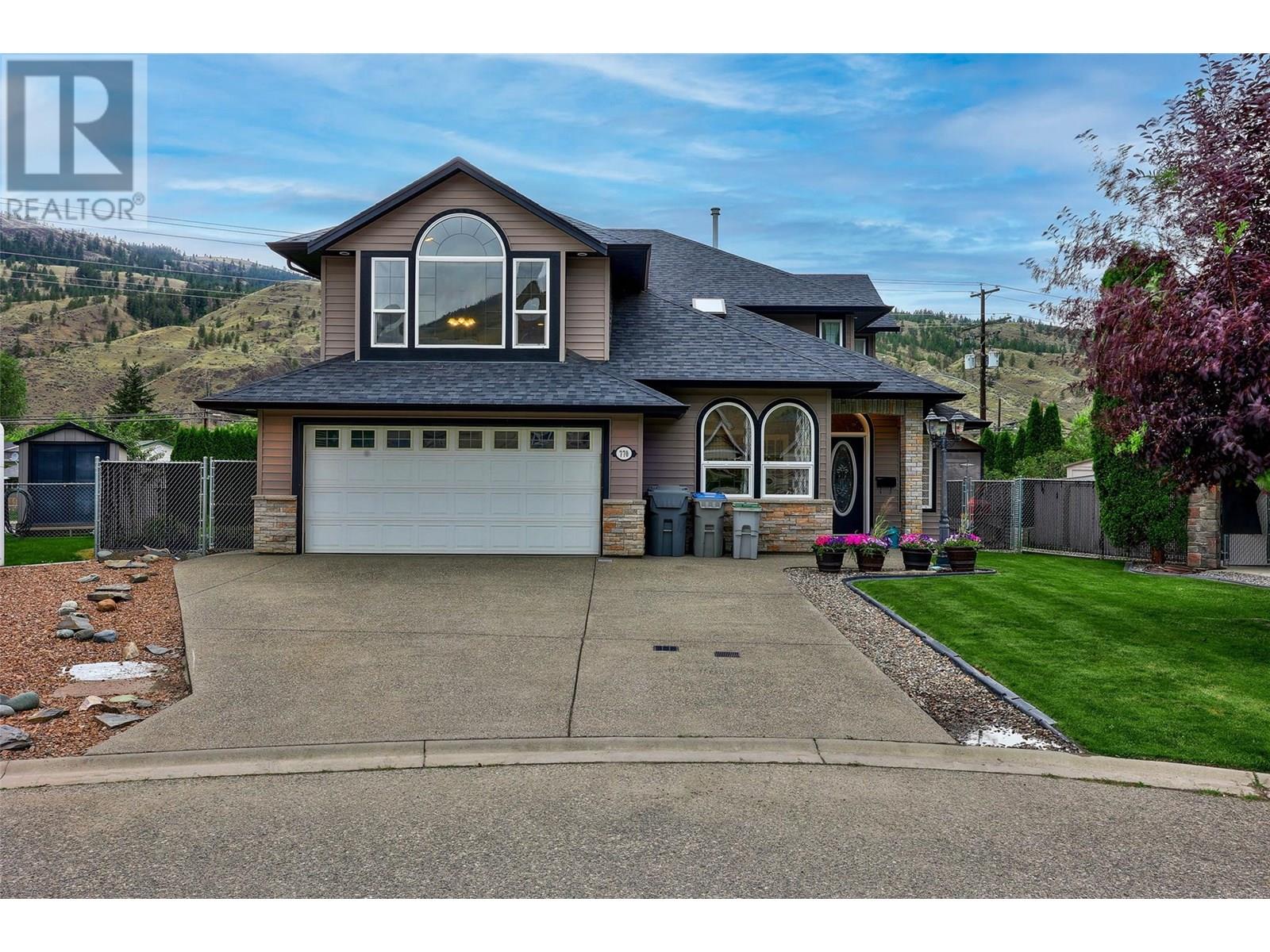 Property at 770 MCCURRACH Road image 1