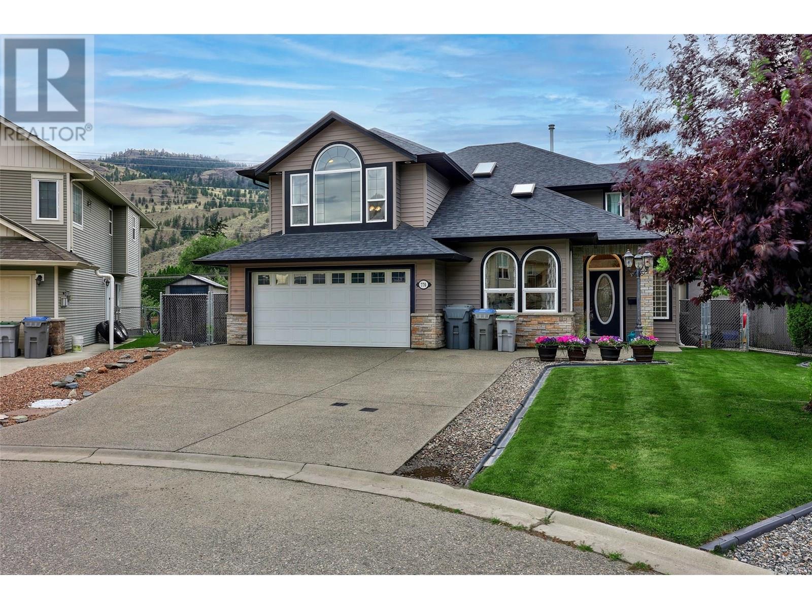 Property at 770 MCCURRACH Road image 3