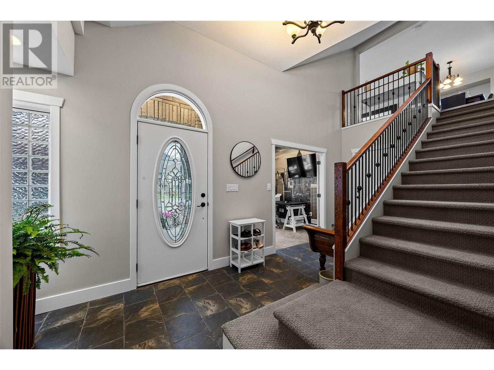 Property at 770 MCCURRACH Road image 4