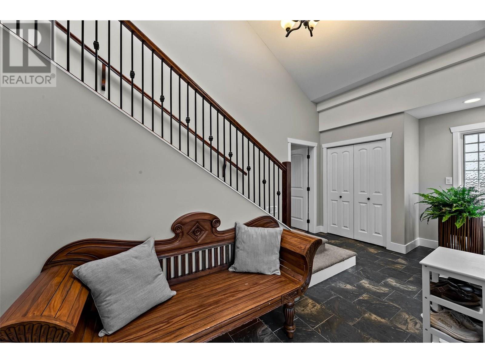 Property at 770 MCCURRACH Road image 5