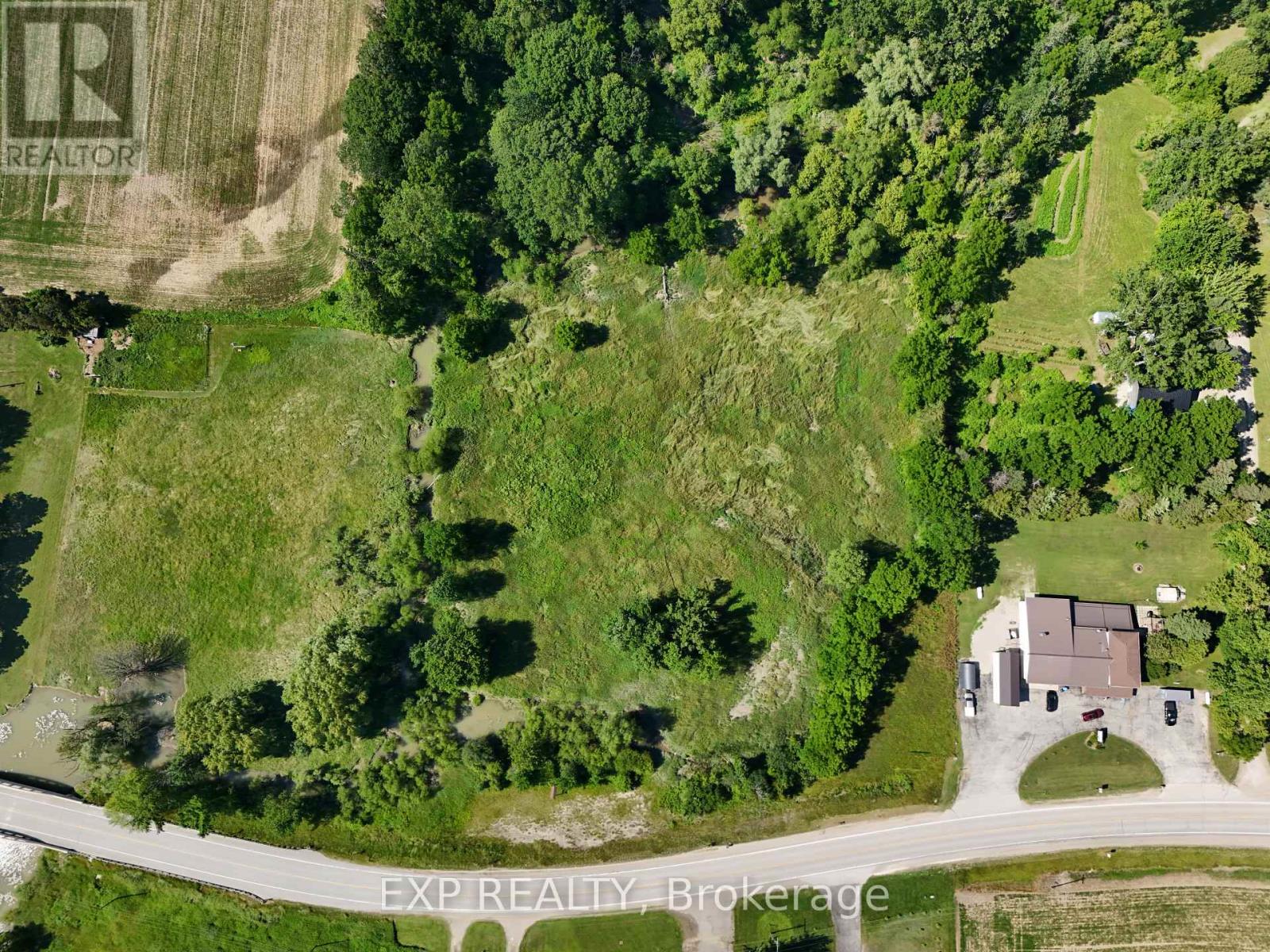7128 Egremont Road, Warwick, Ontario  N0M 2S0 - Photo 5 - X12276243