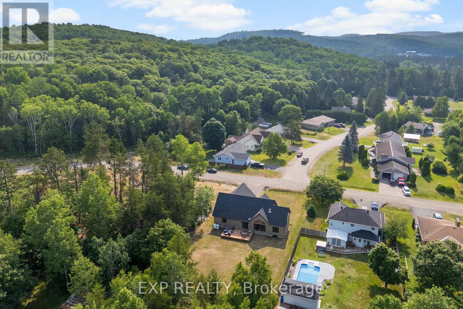 51 Yantha Crescent, Madawaska Valley, Ontario  K0J 1B0 - Photo 31 - X12276180