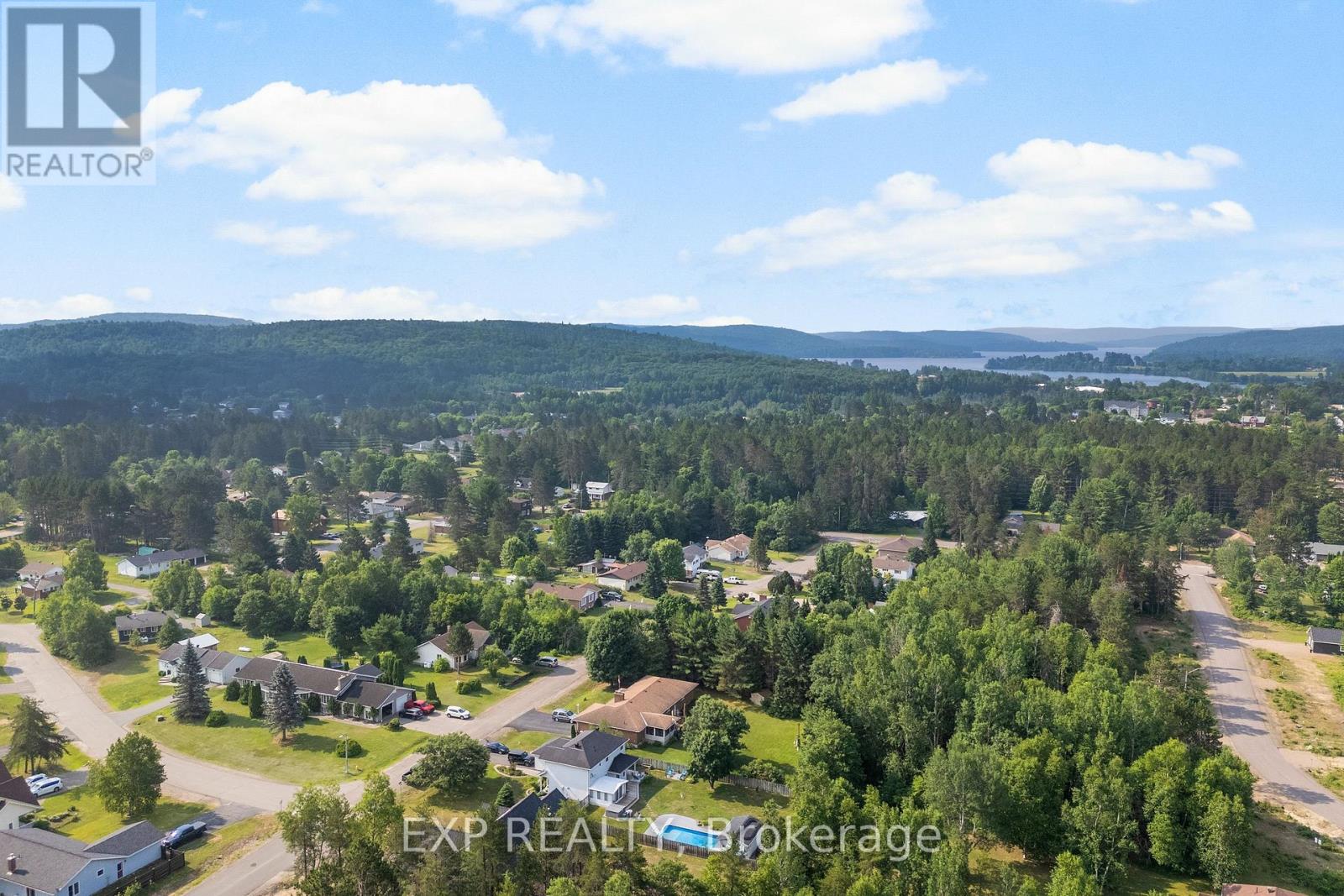 51 Yantha Crescent, Madawaska Valley, Ontario  K0J 1B0 - Photo 34 - X12276180