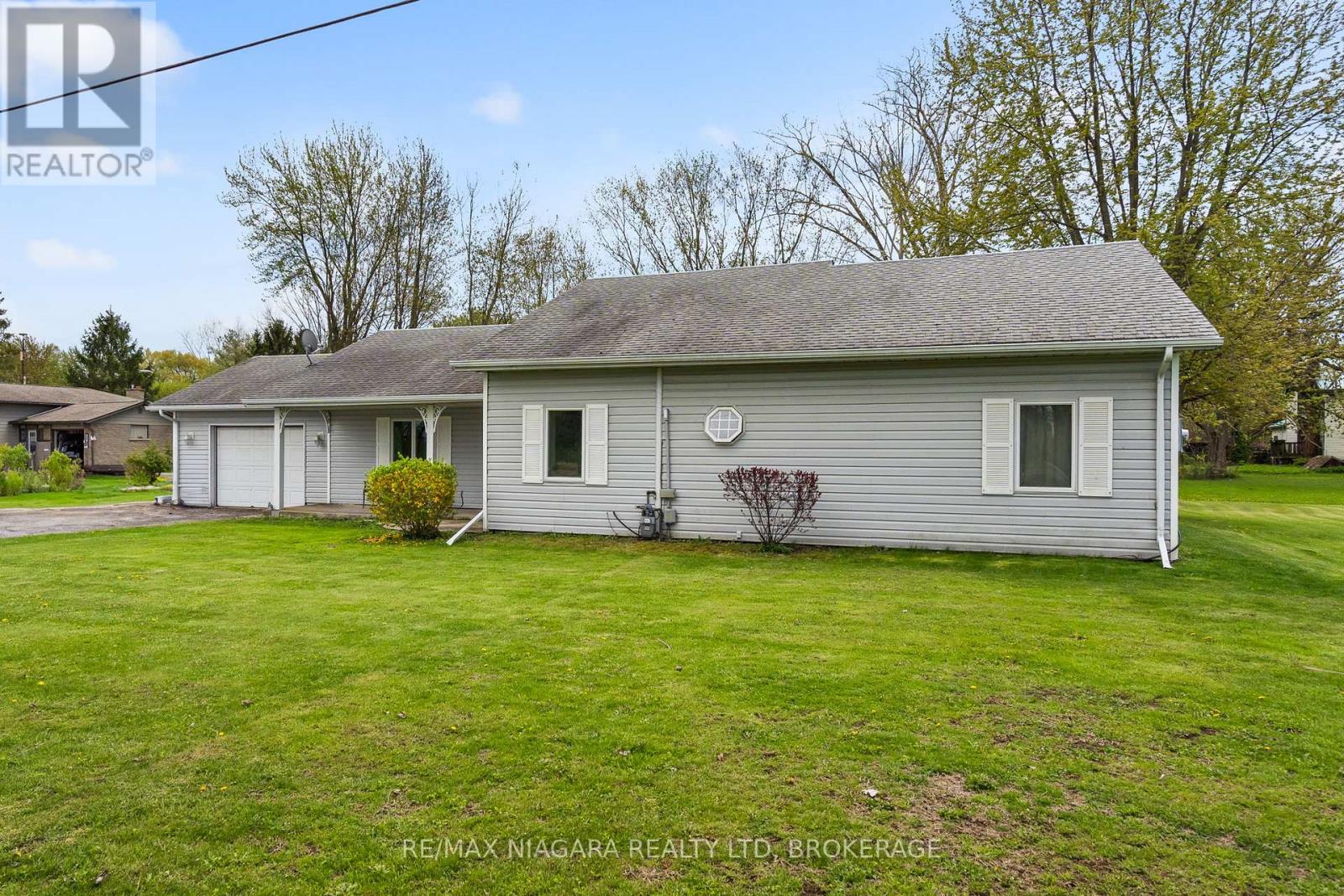 Property at 42585 HWY 3 HIGHWAY image 3