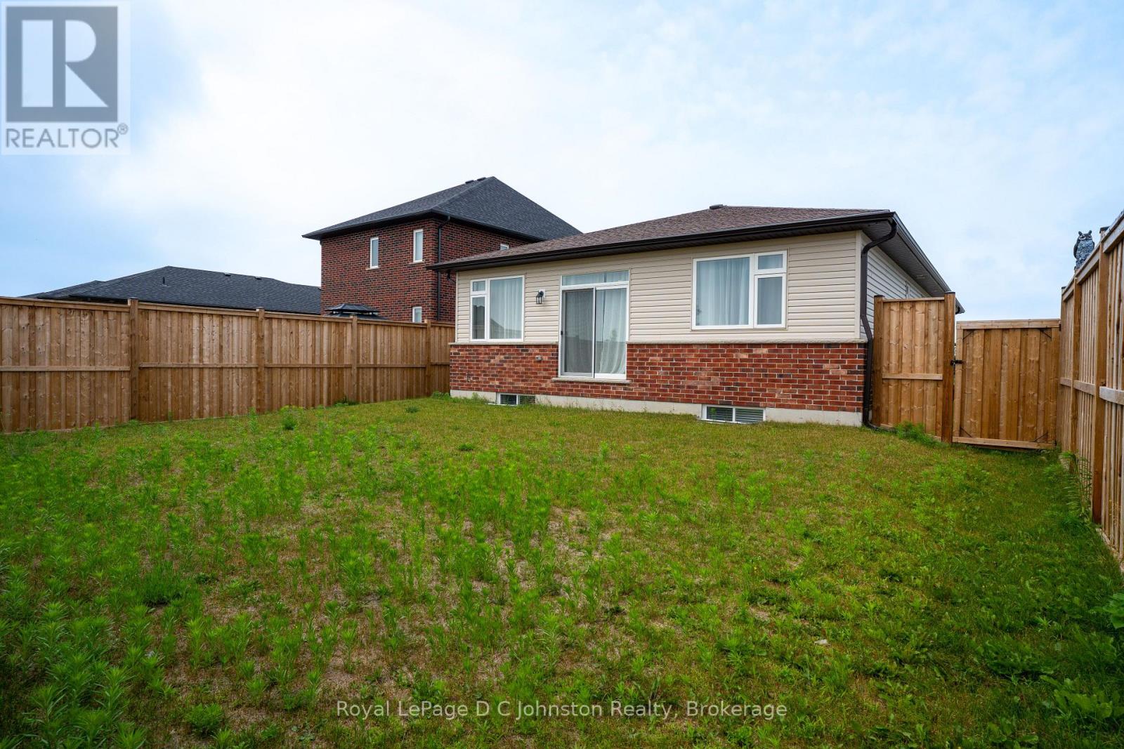 400 Mary Rose Avenue, Saugeen Shores, Ontario  N0H 2C3 - Photo 38 - X12276233
