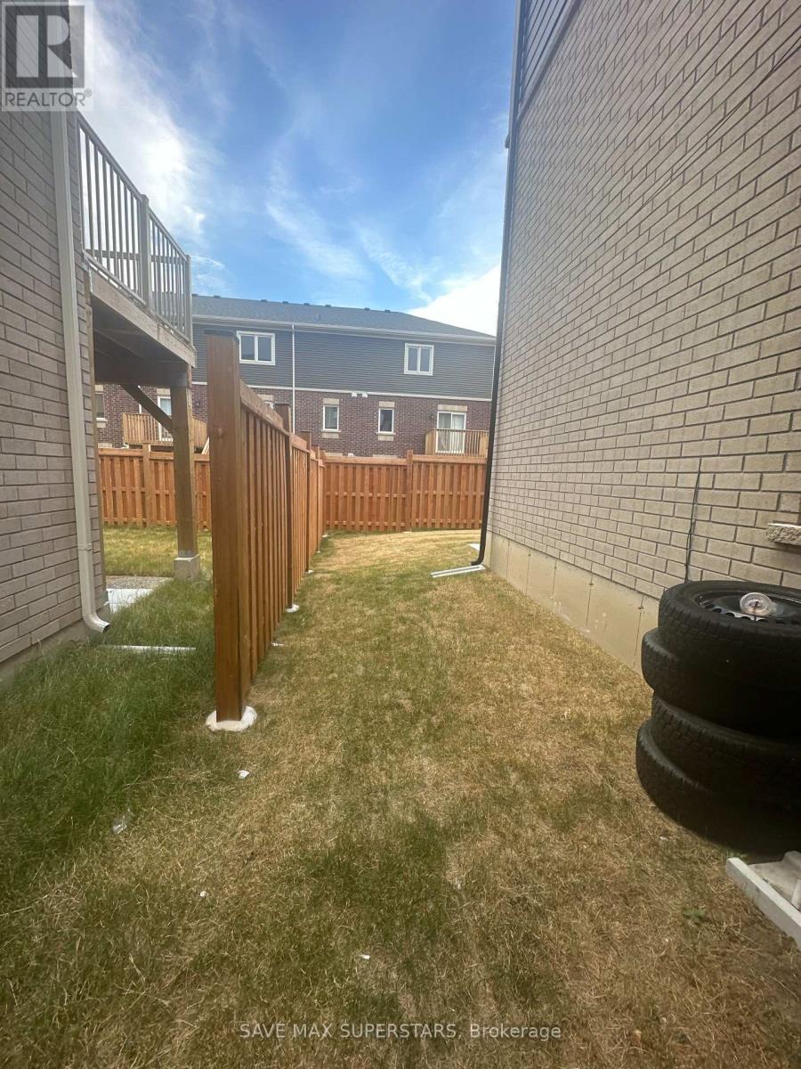 1 - 14 Wagon Lane, Barrie, Ontario  L9J 0V1 - Photo 12 - S12266212
