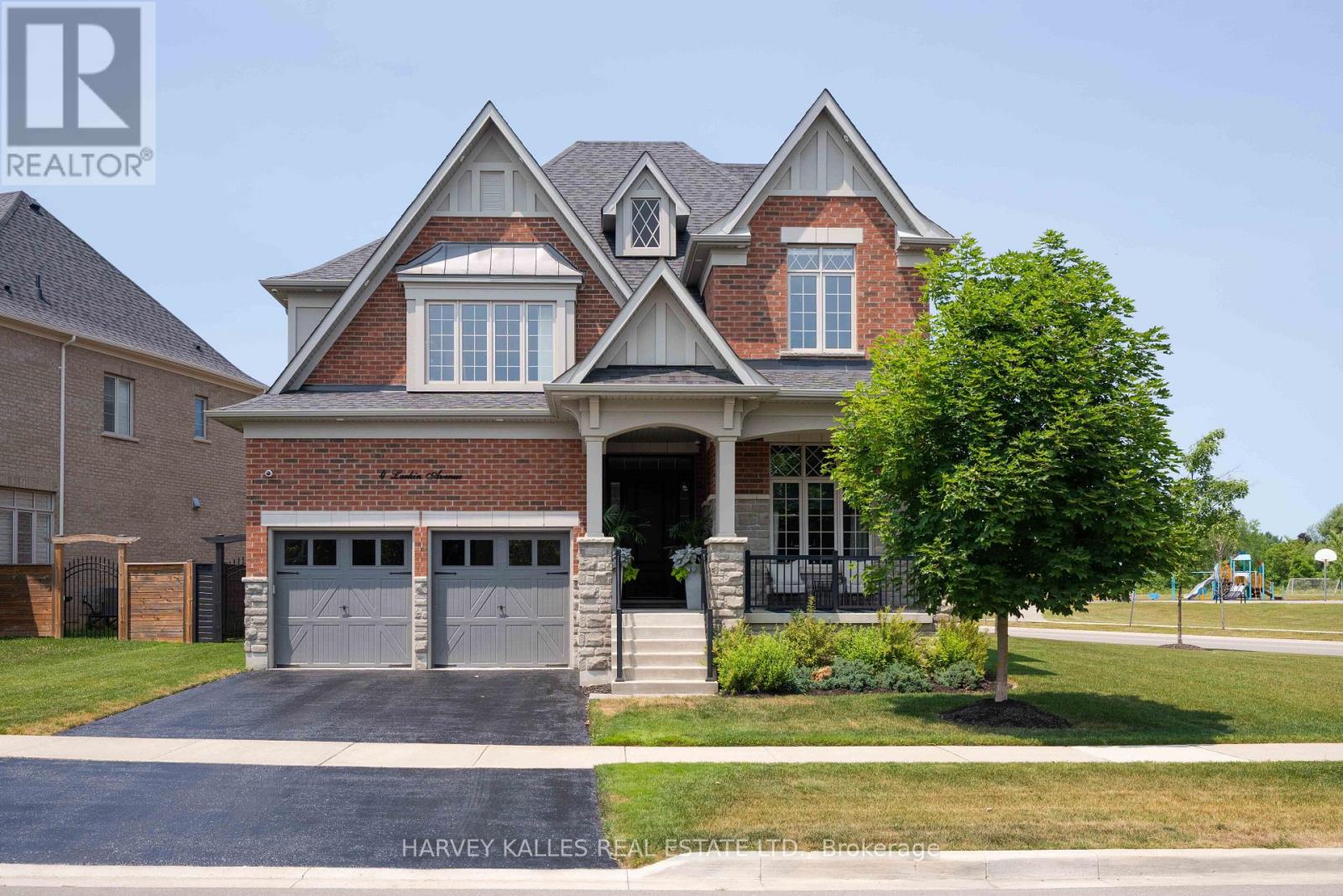 Property at 4 LARKIN AVENUE image 1