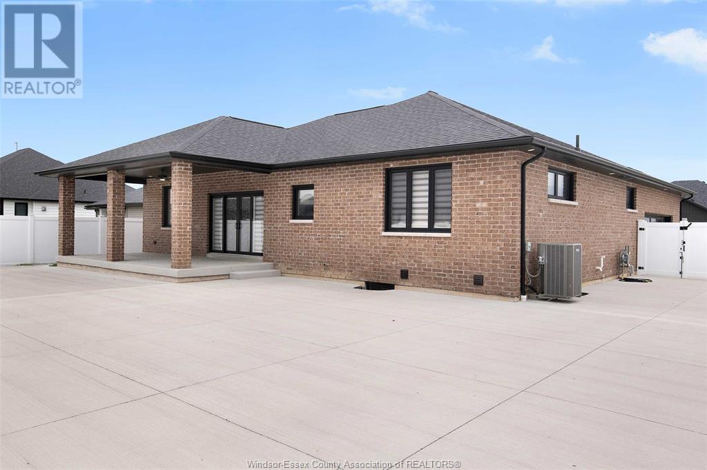 Property at 401 PEARSON AVENUE image 4
