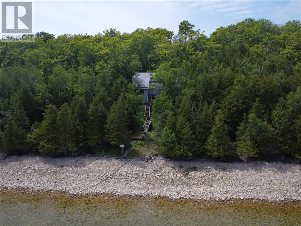 137 Runnalls Crescent, Barrie Island, Ontario  P0P 1H0 - Photo 1 - 2121750