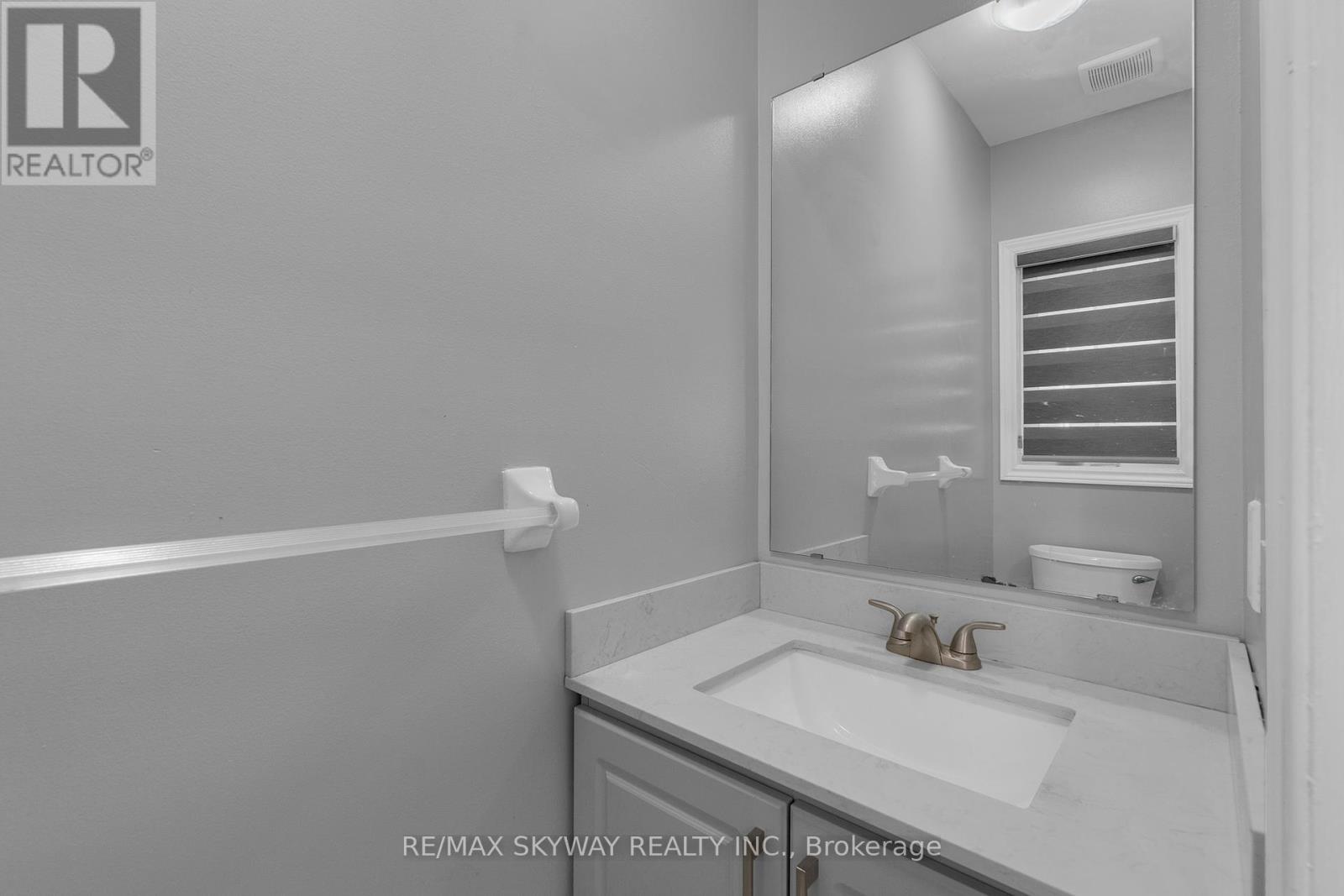 19 Rednor Drive, Brampton (Brampton East), Ontario  L6P 1P4 - Photo 20 - W12193651