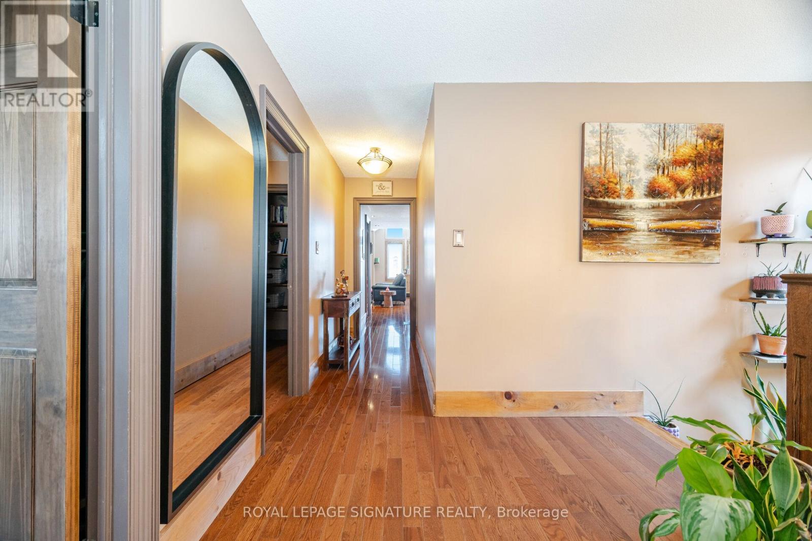 5448 Razorbill Court, Mississauga, Ontario  L5V 2C9 - Photo 20 - W12227241