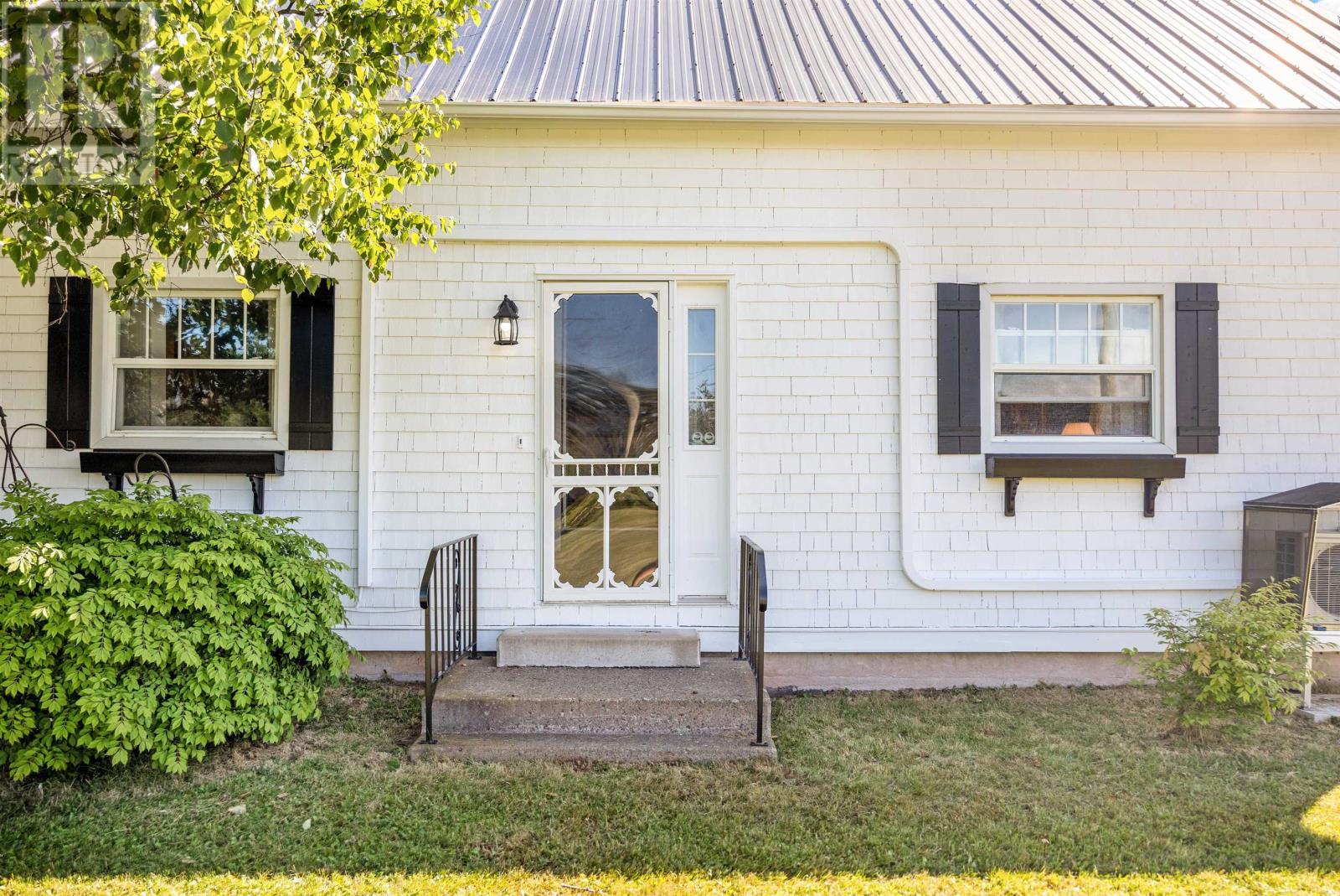 3412 Trans Canada Highway, Rte 1, South Pinette, Prince Edward Island  C0A 1B0 - Photo 4 - 202517198