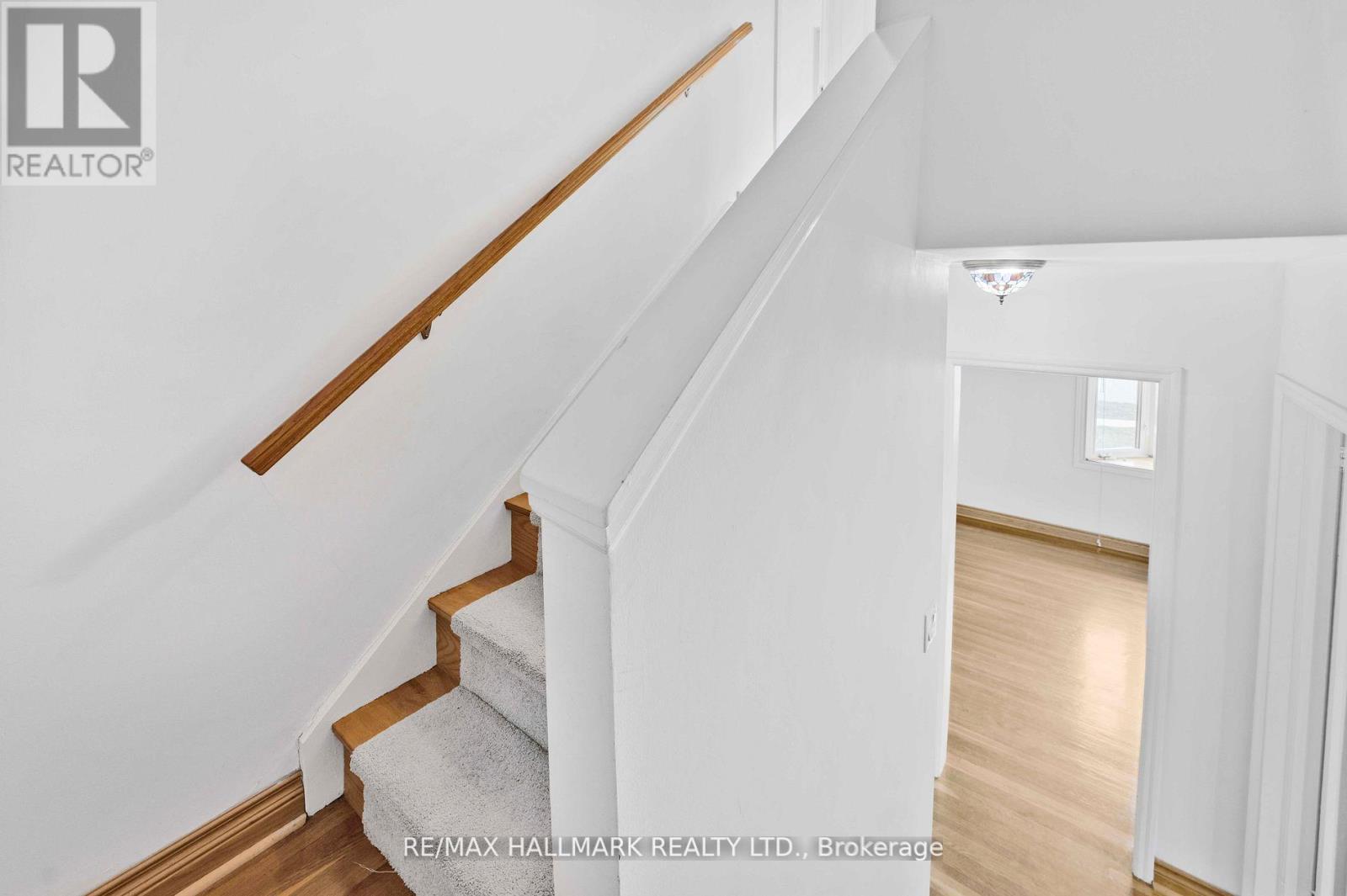 17 Tofield Crescent, Toronto, Ontario  M9W 2B8 - Photo 26 - W12275999