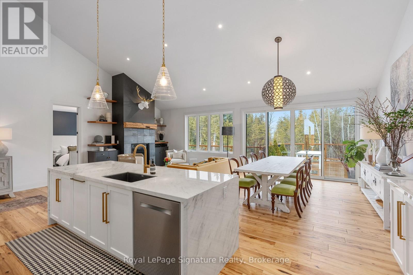 116 Timber Lane, Blue Mountains, Ontario  N0H 2P0 - Photo 17 - X12259189