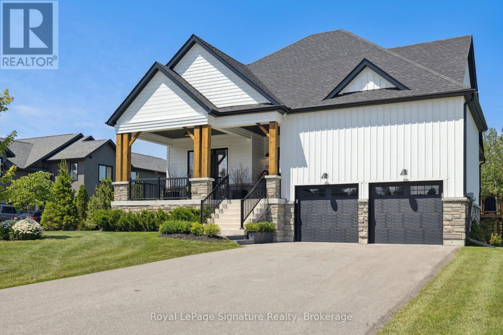 116 Timber Lane, Blue Mountains, Ontario  N0H 2P0 - Photo 2 - X12259189