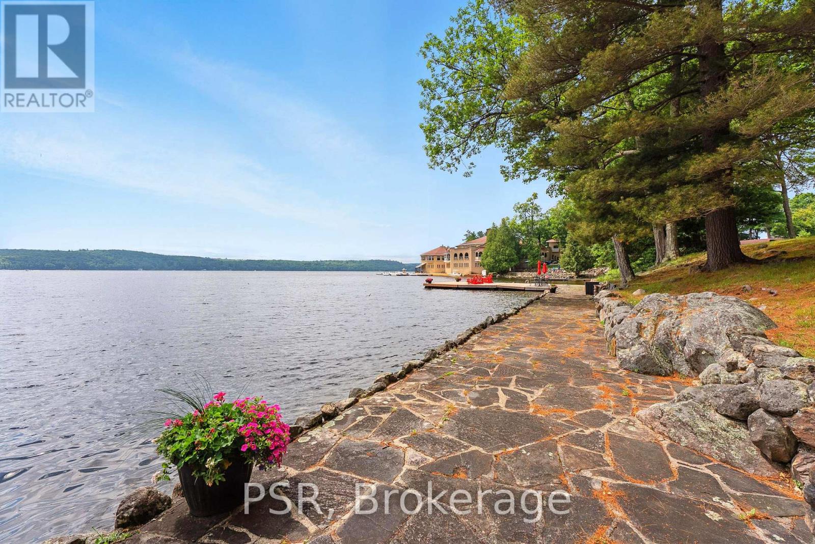 221 - 12 Bigwin Island, Lake Of Bays (Franklin), Ontario  P0B 1A0 - Photo 33 - X12276099