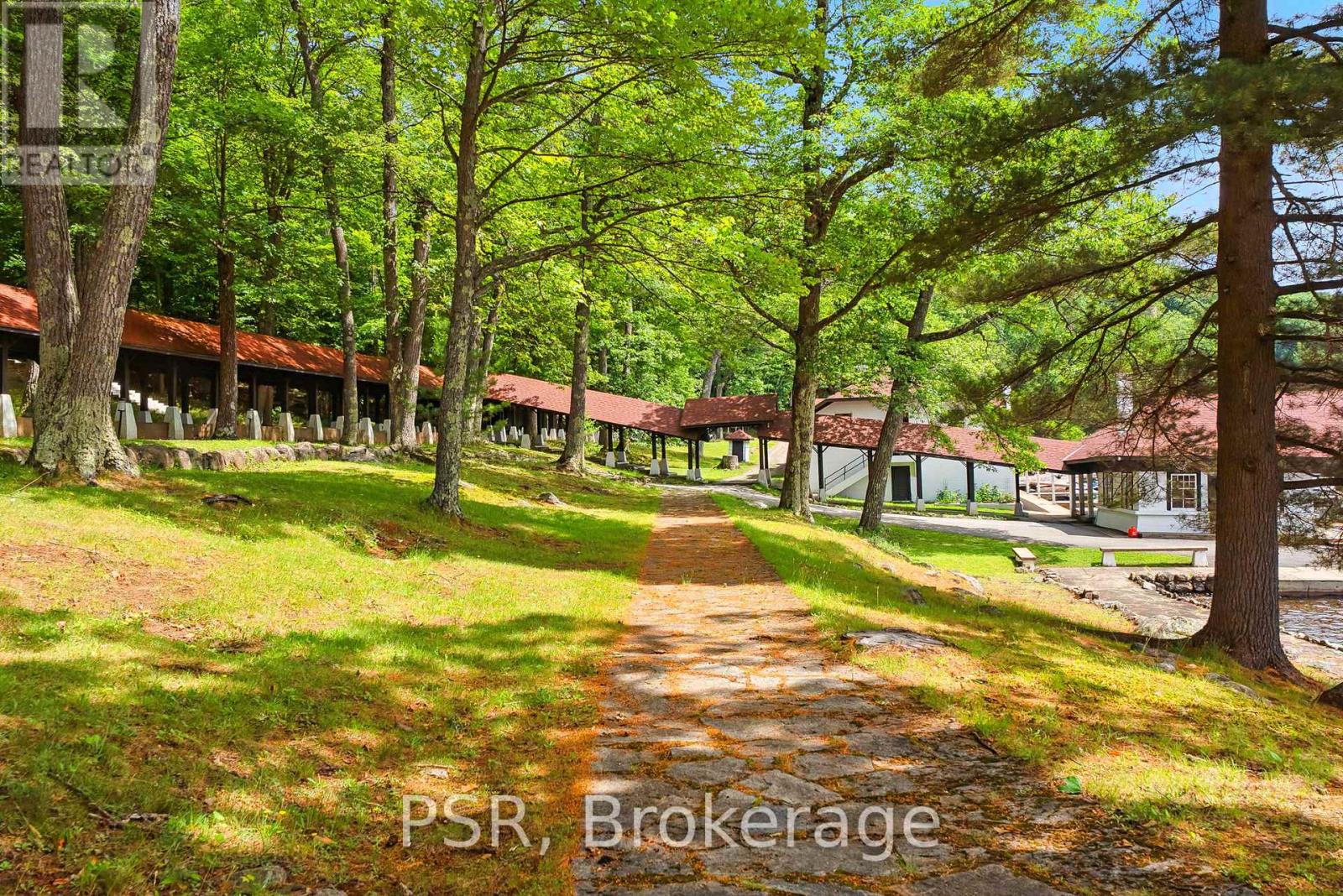 221 - 12 Bigwin Island, Lake Of Bays (Franklin), Ontario  P0B 1A0 - Photo 8 - X12276099